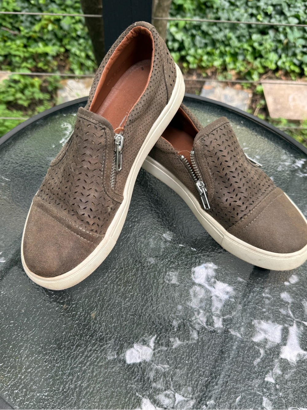 Women’s Report Slip-On Sneakers in Brown with Side Zippers